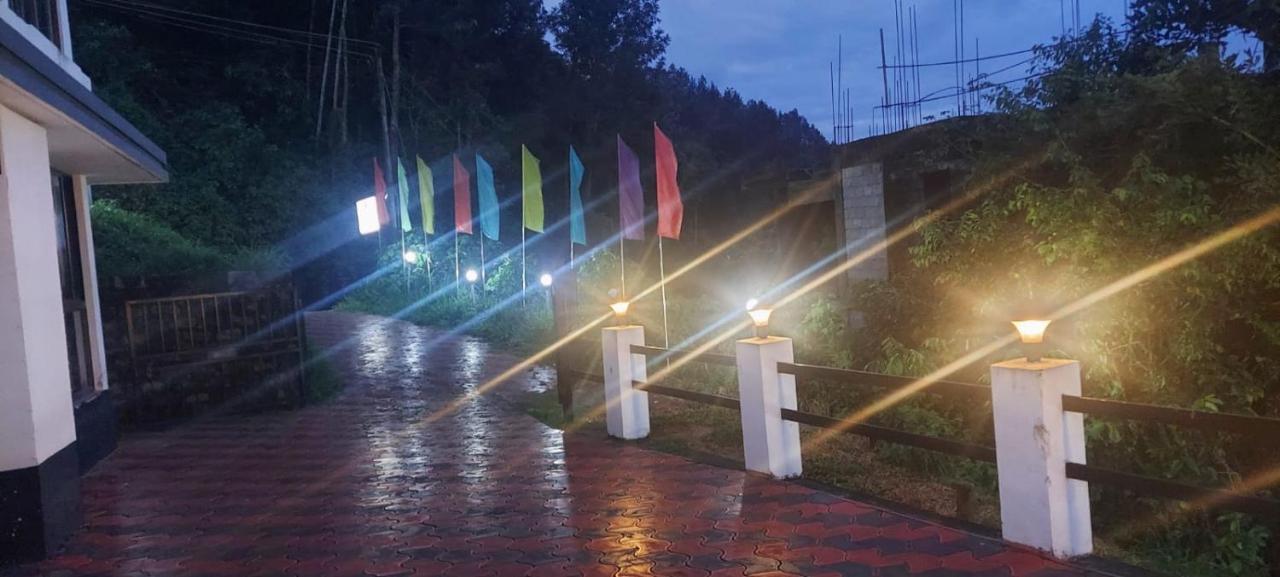 Munnar Tent Hills Resort Devikolam Екстериор снимка